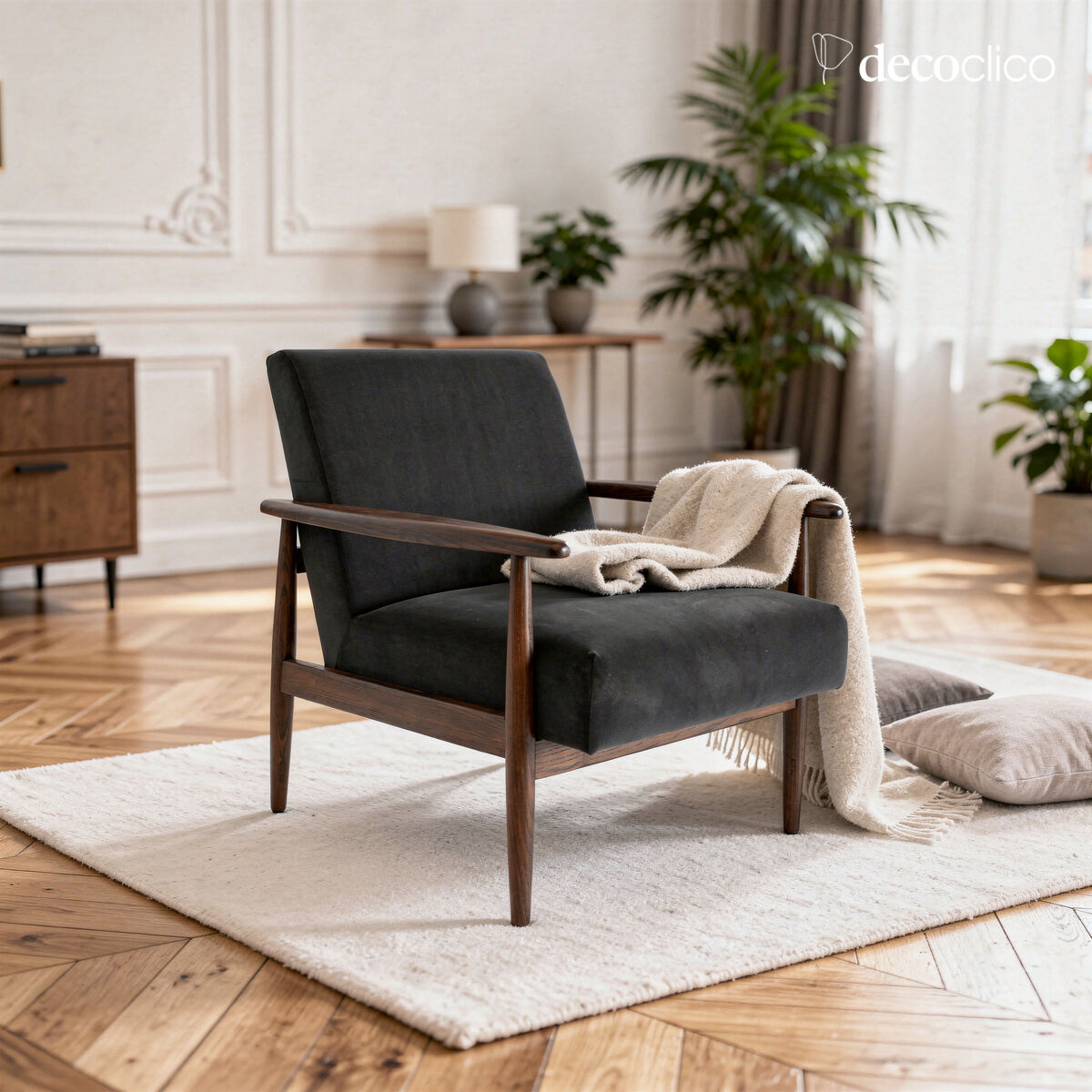 Fauteuil en frêne et velours gris Octave