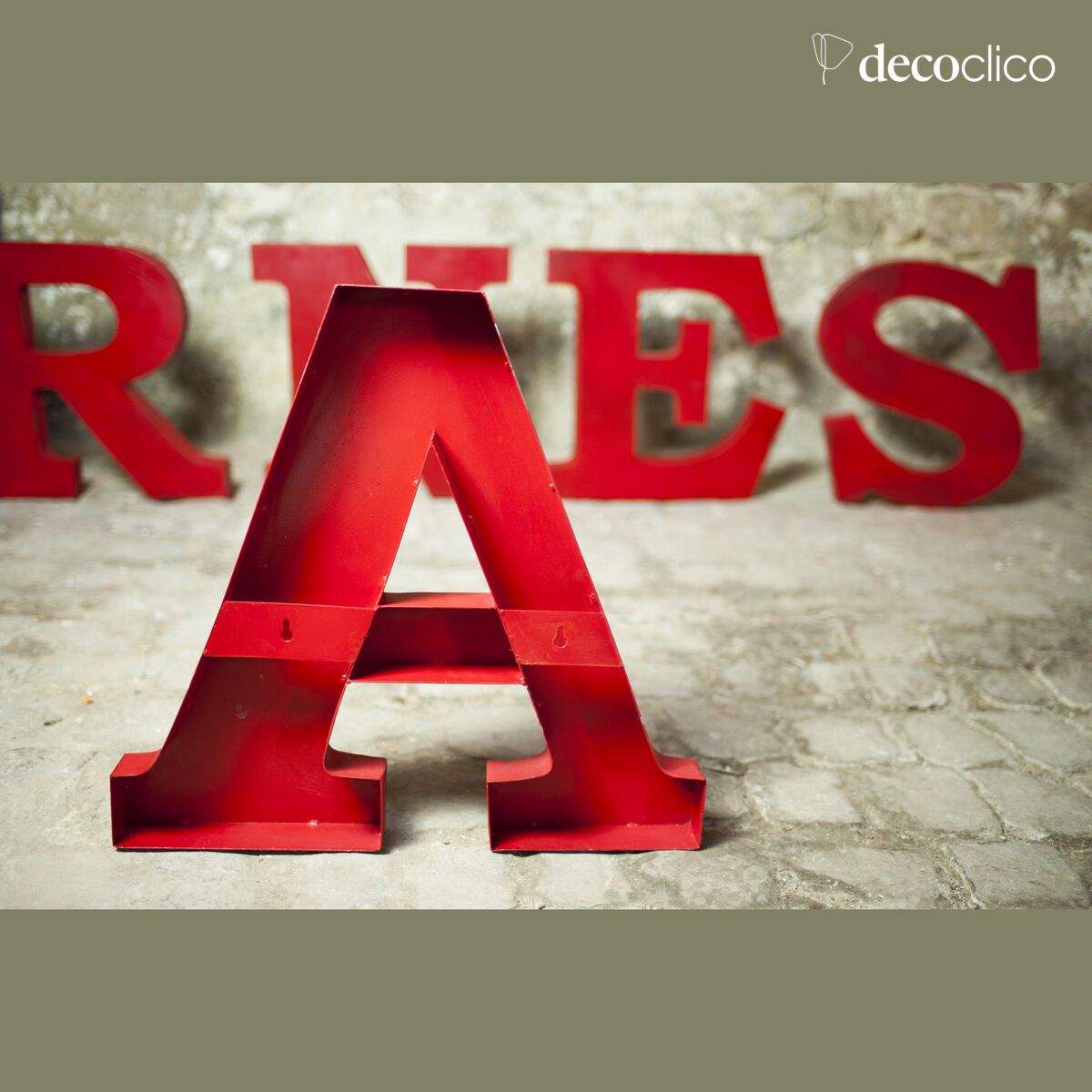 Lettre d'enseigne T Art