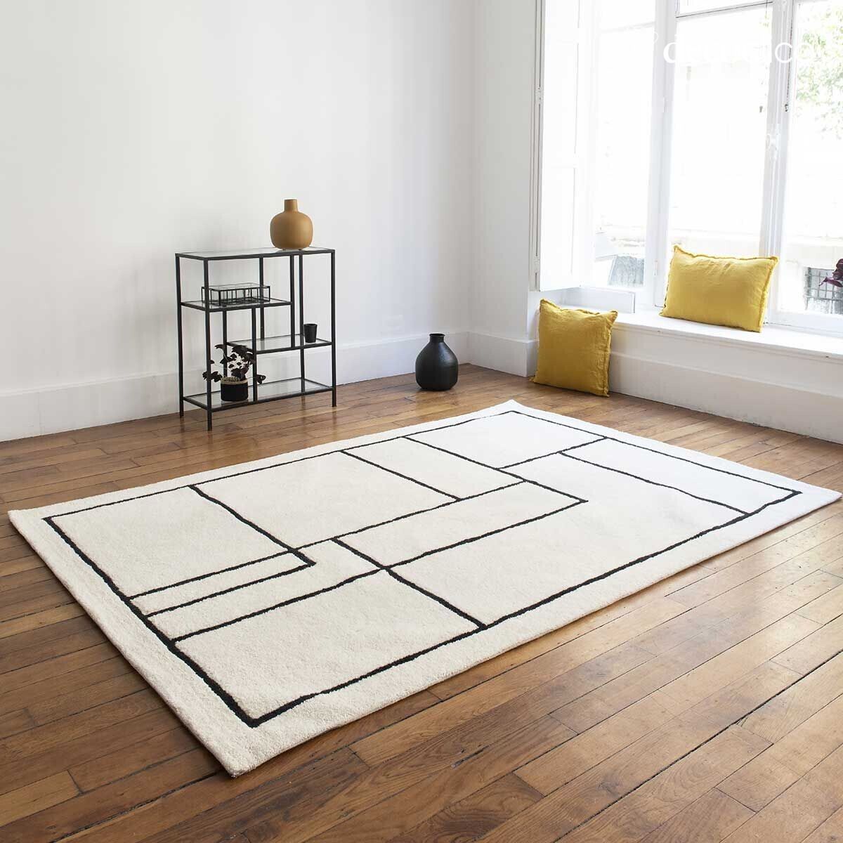 Tapis 100% laine écru à motifs noirs tissé main 140 x 200 cm Bergen