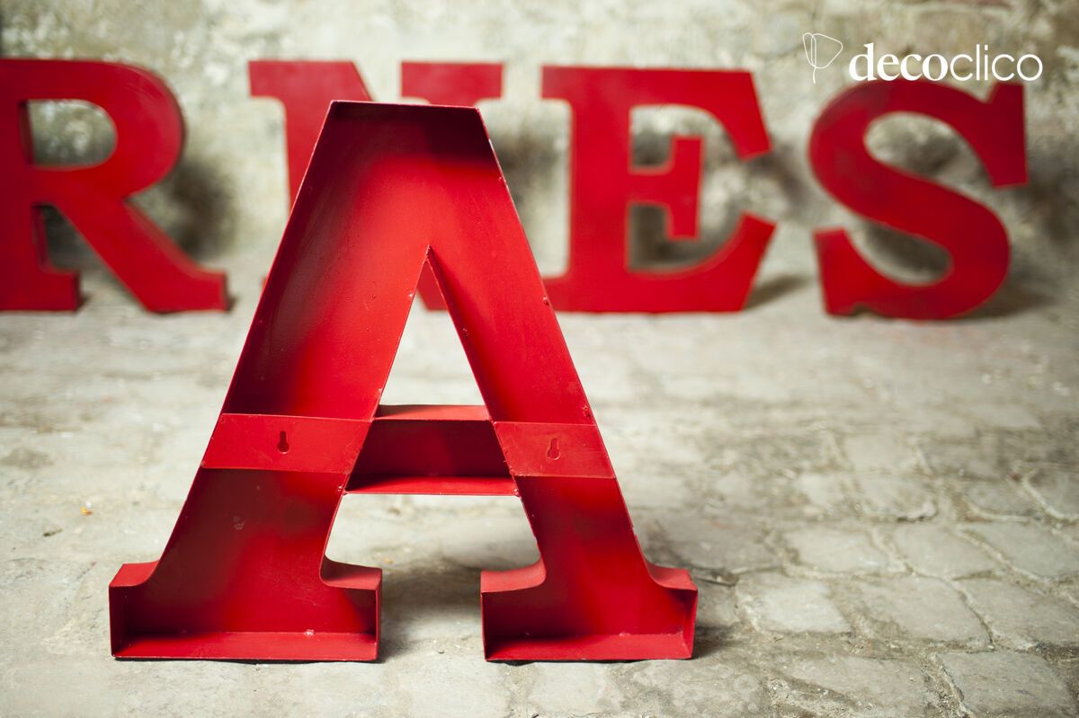 Decorative letter S Art