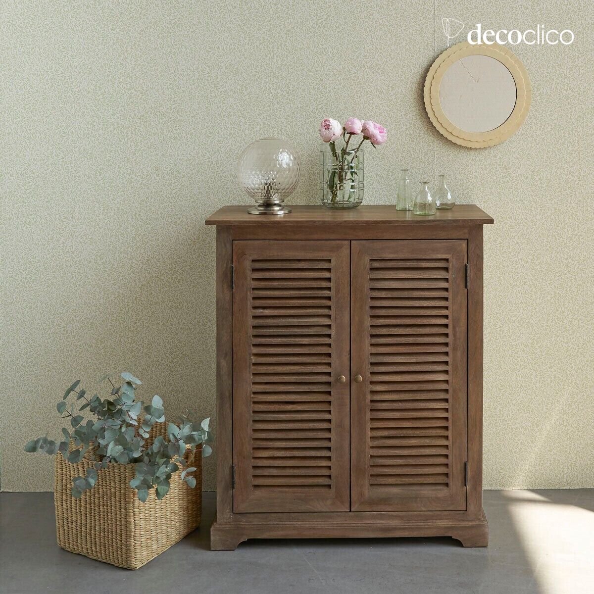 Mango wood sideboard with two doors in vintage louvered style Sienne