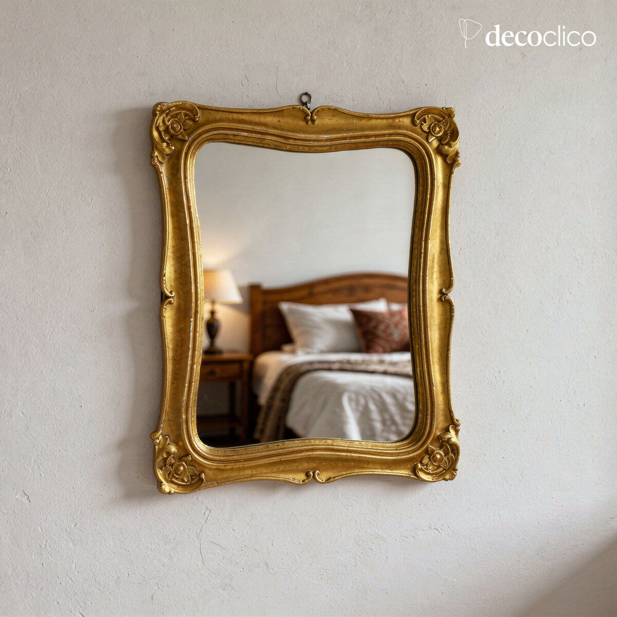 Rectangular baroque mirror with a matt gilded painting style outline