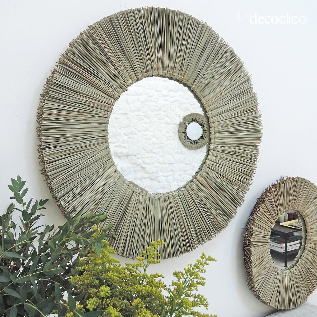 Round mirror in 60 cm mendong straw  Sumba