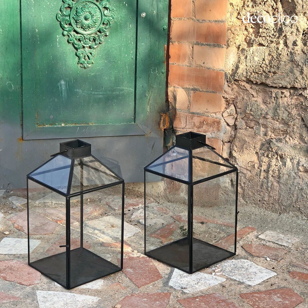 Set of 2 glass and brass lanterns with a matt black finish Mira