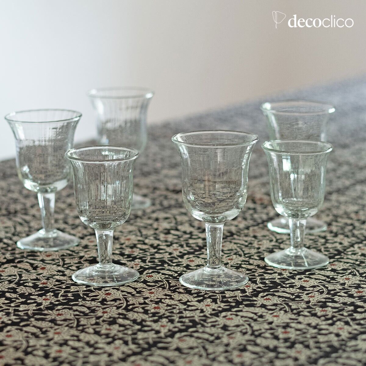 Set of 4 stemmed glasses in patterned glass GM