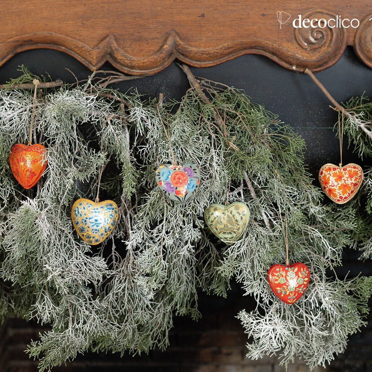 Set of 6 papier-mâché Christmas hearts with floral motif for hanging