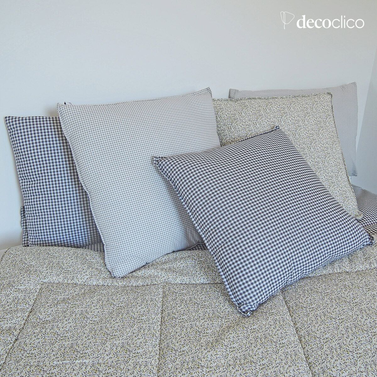 Square cotton cushion with checked pattern, 45x45 cm Romy