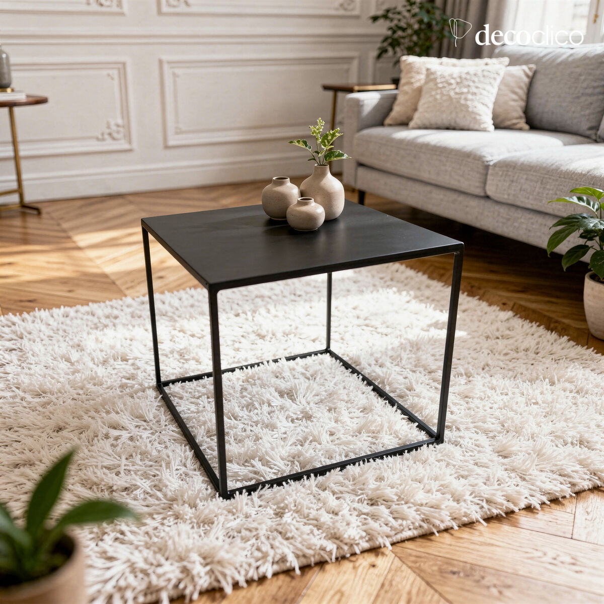Square end table in matt black metal Douglas